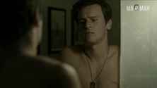 Looking 01x06 jonathangroff hd 02 small 3