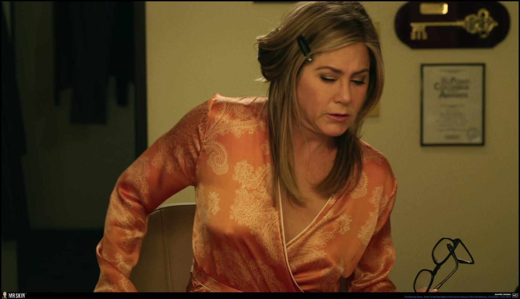 Here S Proof That Jennifer Aniston S Nipples Are Always Hard